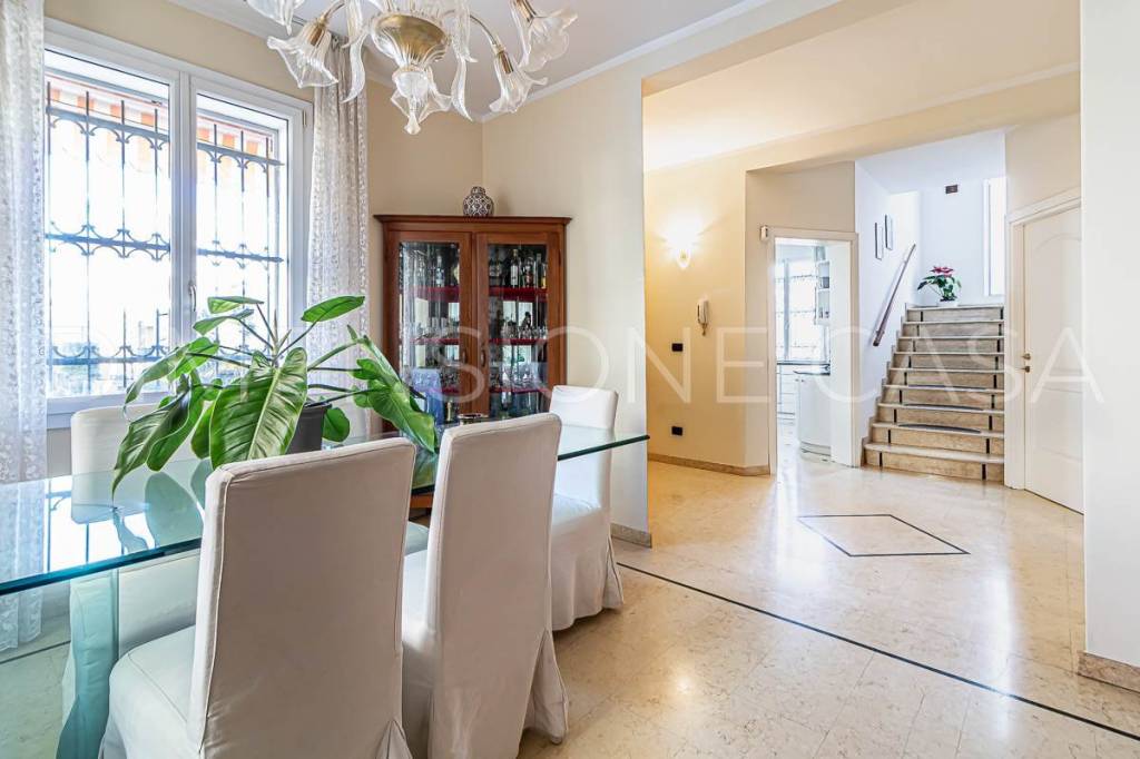 casa indipendente in vendita a Modena in zona Buon Pastore