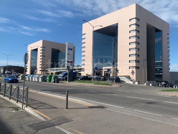 ufficio in vendita a Modena in zona San Lazzaro / Modena Est
