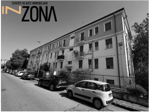 appartamento in vendita a Modena