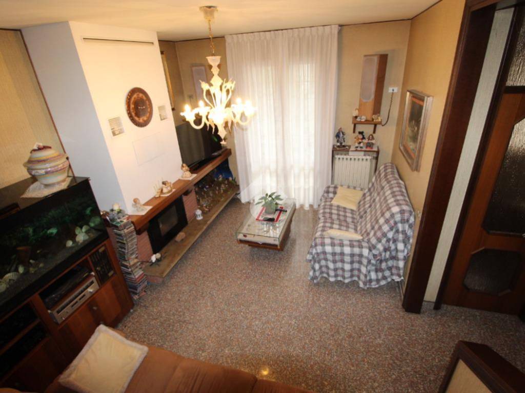 casa indipendente in vendita a Modena in zona Sant'Agnese
