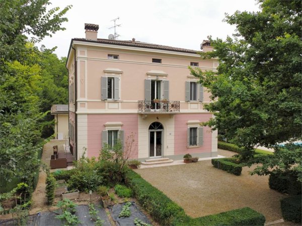 casa indipendente in vendita a Modena