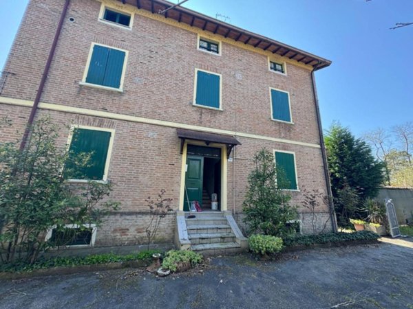 casa indipendente in vendita a Modena in zona San Damaso