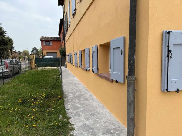 casa indipendente in vendita a Modena in zona Ganaceto