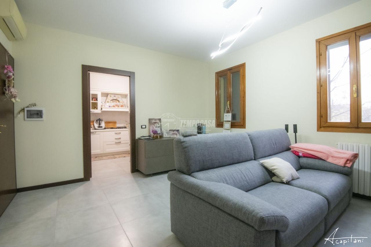 appartamento in vendita a Modena in zona San Cataldo