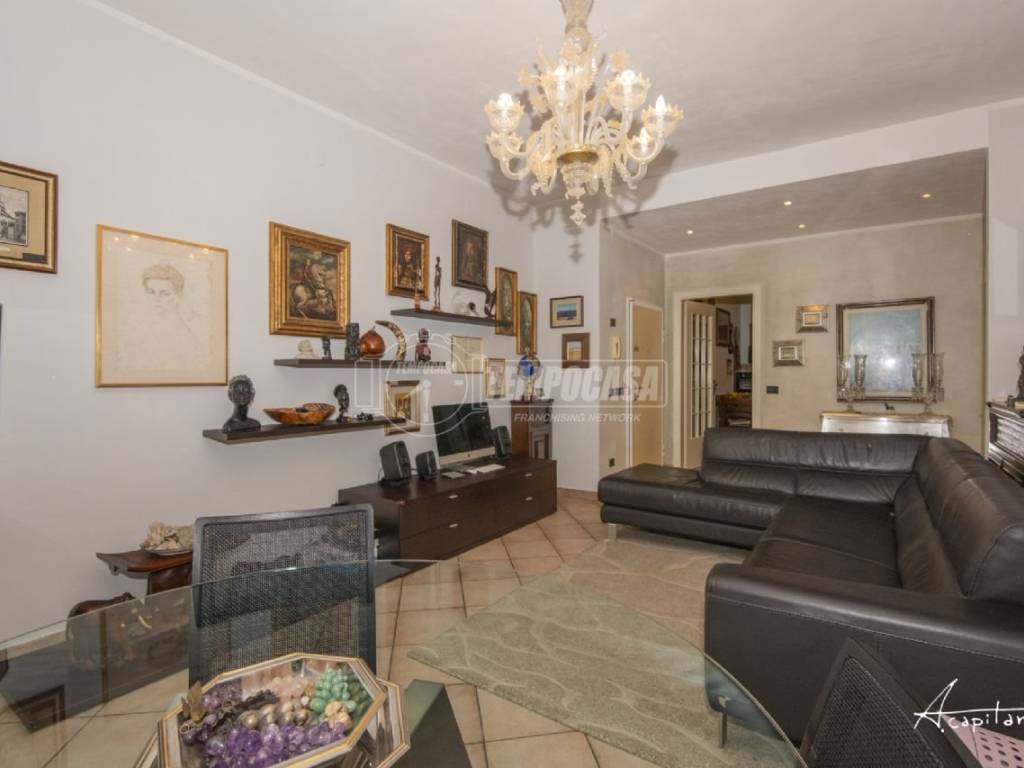 appartamento in vendita a Modena in zona Madonnina / Quattro Ville