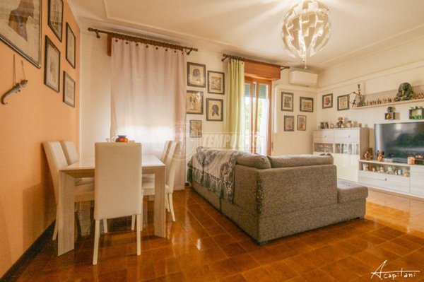 appartamento in vendita a Modena in zona Madonnina / Quattro Ville