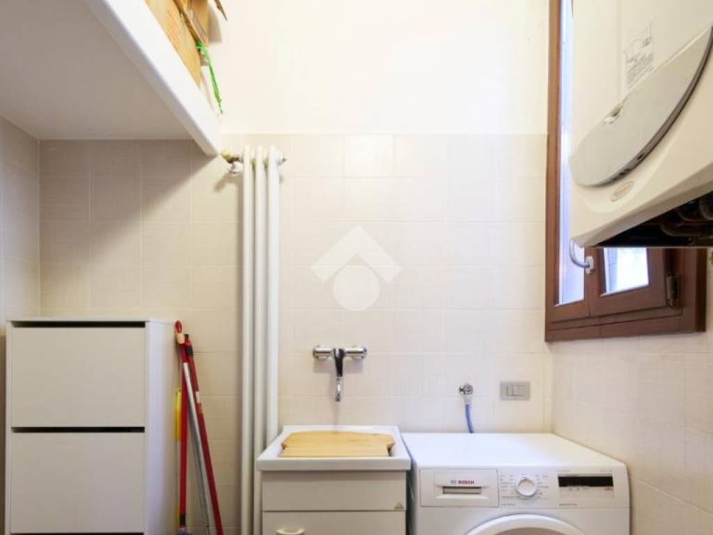 appartamento in vendita a Modena in zona San Lazzaro / Modena Est