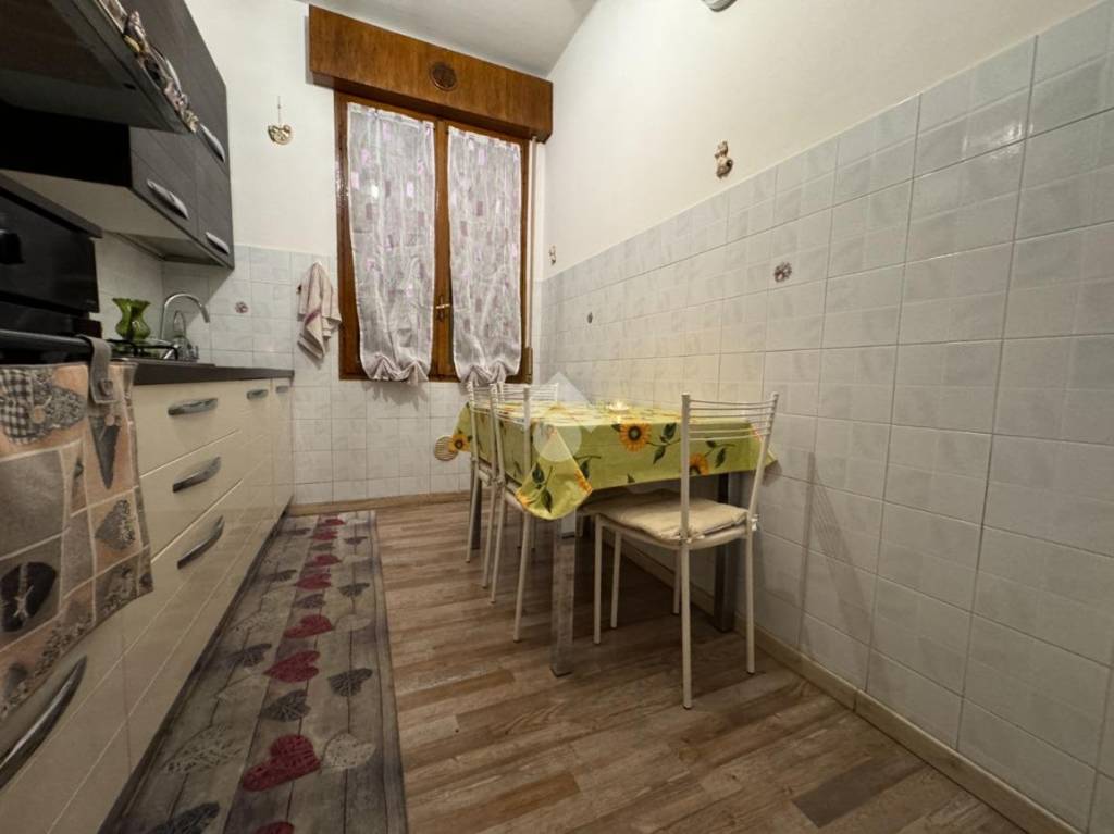 appartamento in vendita a Modena in zona Crocetta