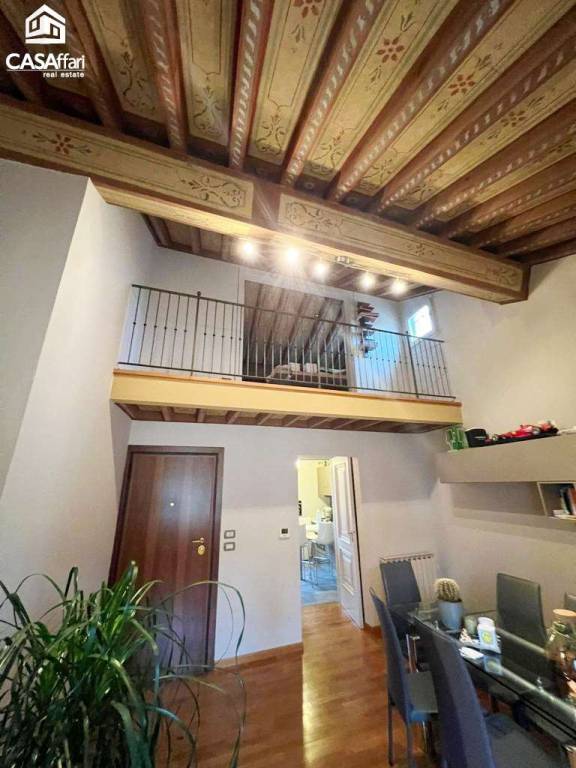 appartamento in vendita a Modena in zona Centro Storico