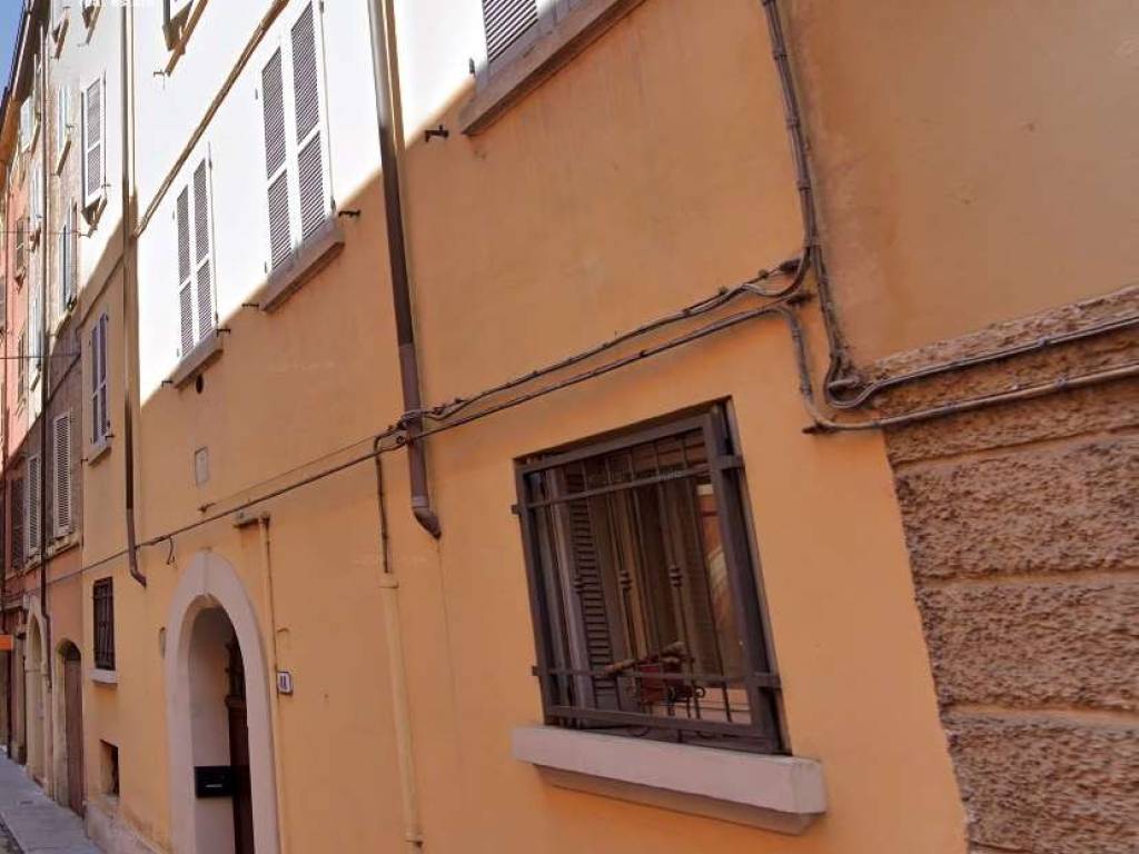 appartamento in vendita a Modena in zona Centro Storico
