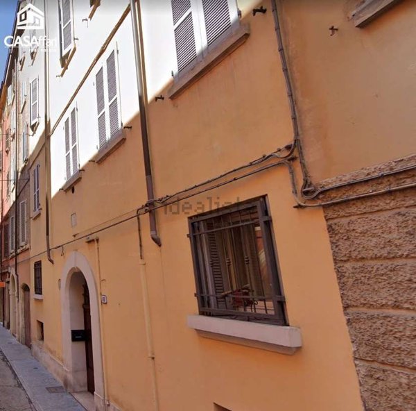 appartamento in vendita a Modena in zona Centro Storico