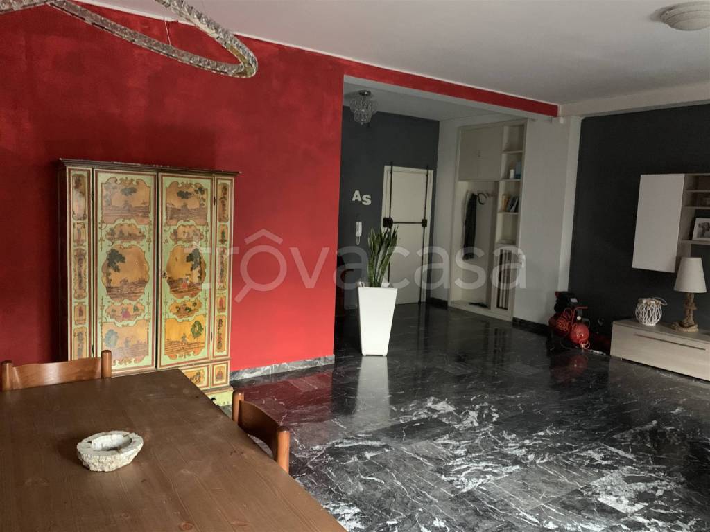 appartamento in vendita a Modena in zona San Lazzaro / Modena Est