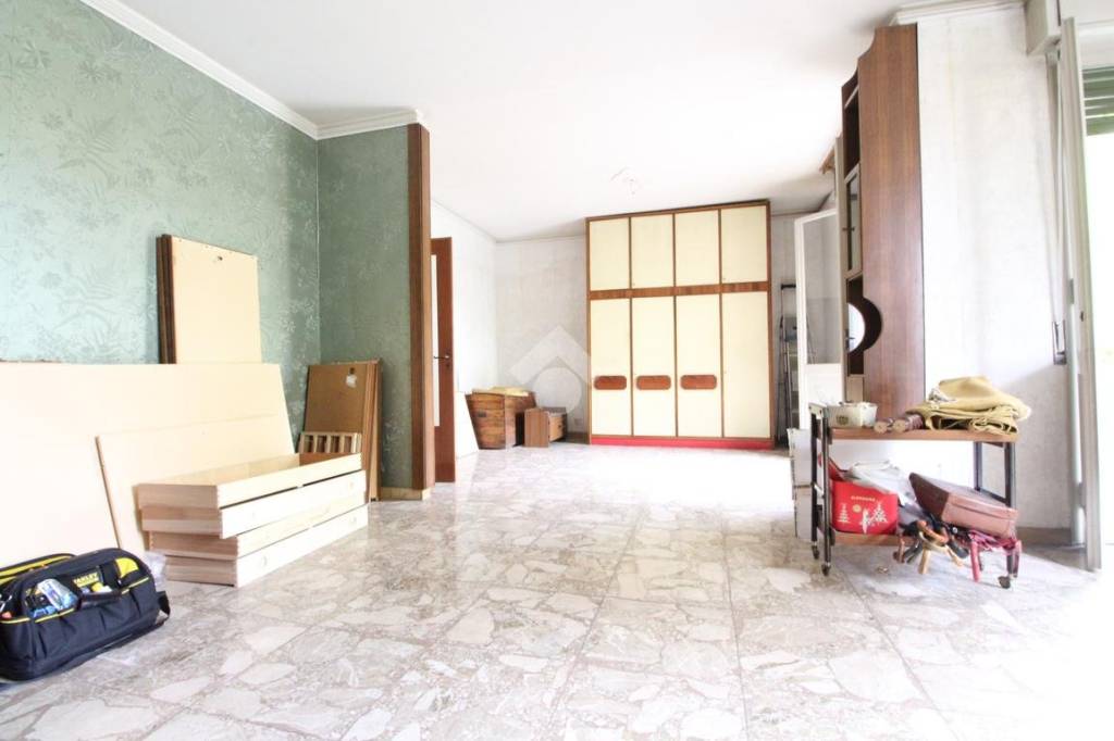 appartamento in vendita a Modena in zona Centro Storico
