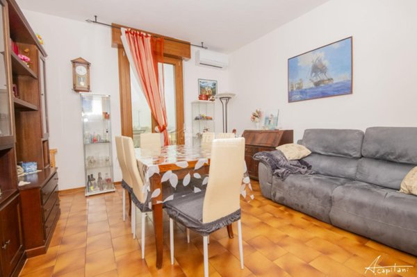 appartamento in vendita a Modena in zona Villanova