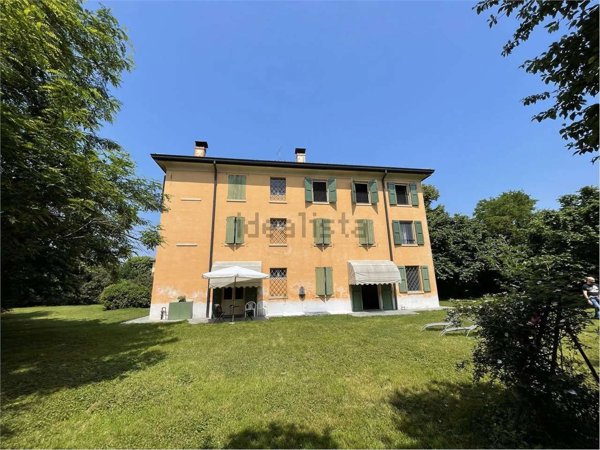 casa indipendente in vendita a Modena