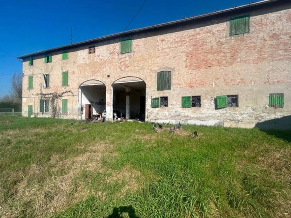 casa indipendente in vendita a Modena in zona Crocetta