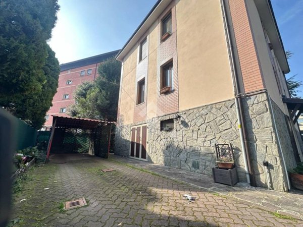 casa indipendente in vendita a Modena in zona Buon Pastore