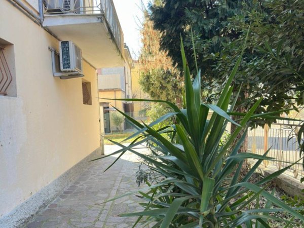 appartamento in vendita a Modena in zona Madonnina / Quattro Ville