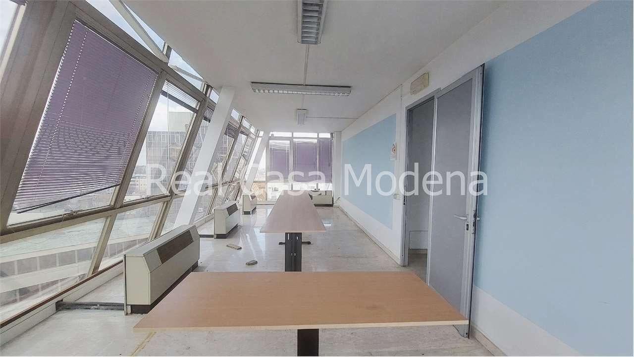 appartamento in vendita a Modena in zona San Faustino