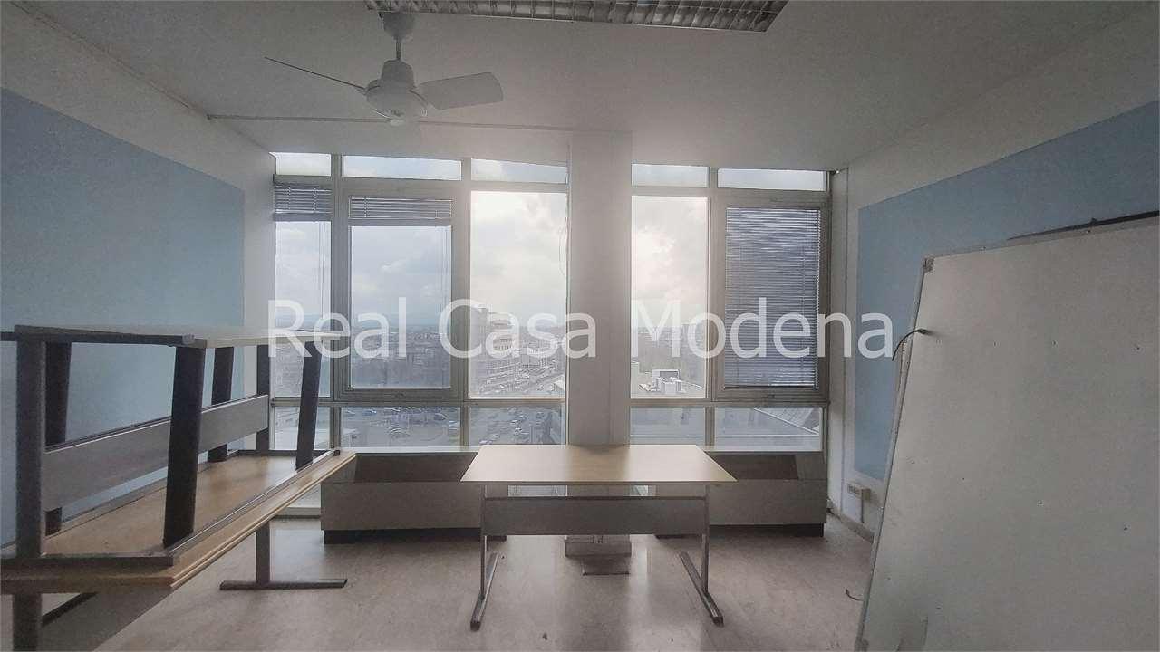 appartamento in vendita a Modena in zona San Faustino