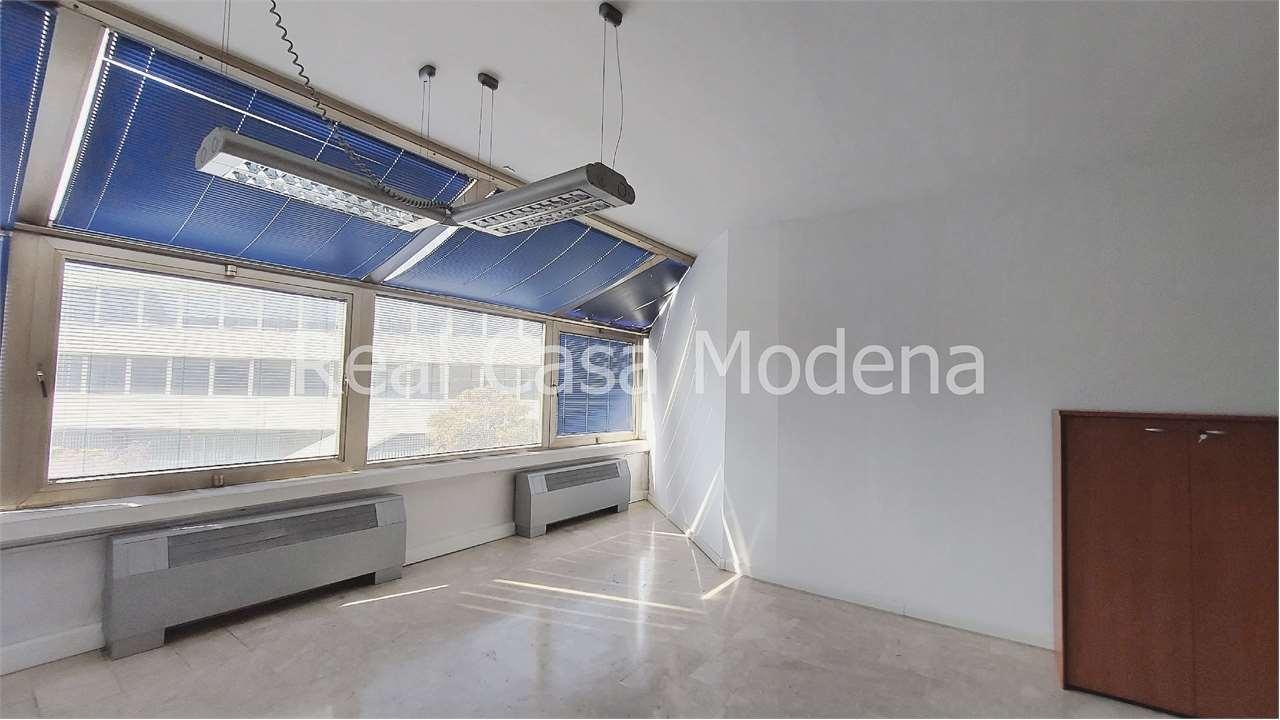appartamento in vendita a Modena in zona San Faustino