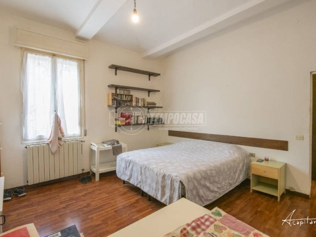 appartamento in vendita a Modena in zona Amendola