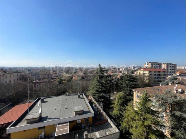 appartamento in vendita a Modena in zona Centro Storico