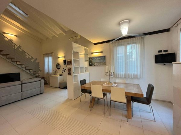 casa indipendente in vendita a Modena in zona Crocetta
