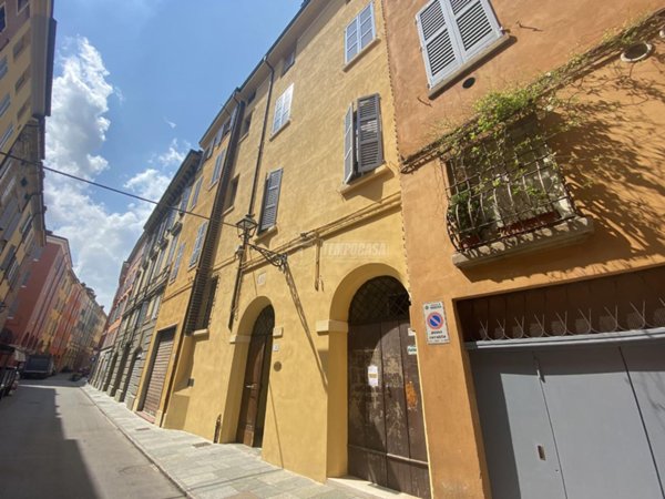 appartamento in vendita a Modena in zona Centro Storico