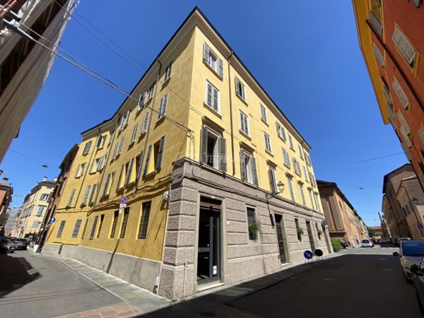appartamento in vendita a Modena in zona Centro Storico