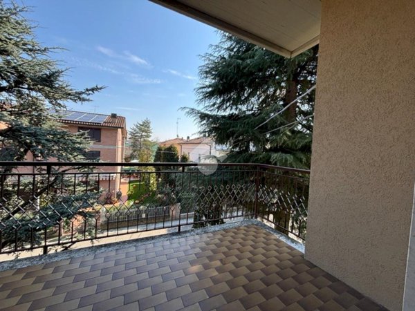 casa indipendente in vendita a Modena in zona San Damaso