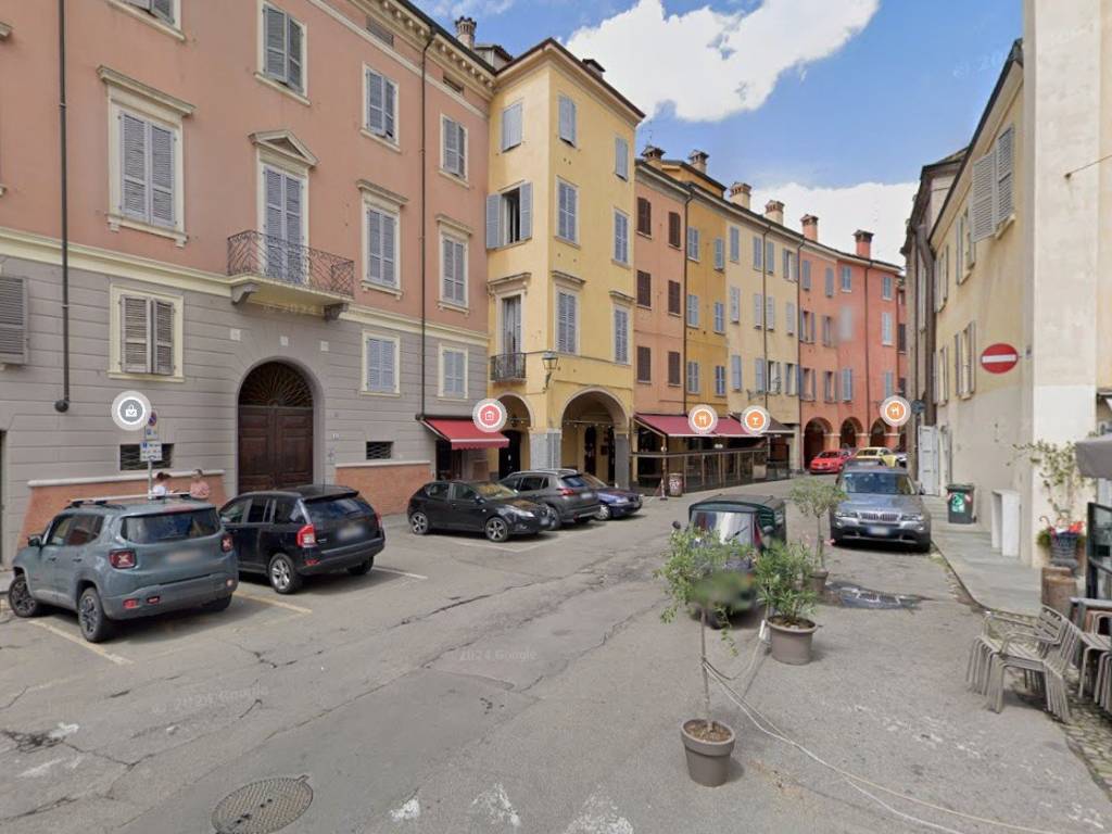 appartamento in vendita a Modena in zona Centro Storico