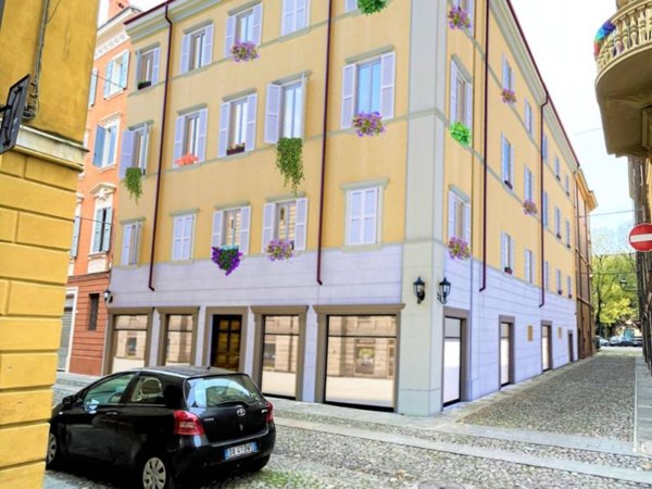 appartamento in vendita a Modena in zona Centro Storico