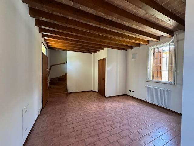 appartamento in vendita a Modena in zona San Damaso