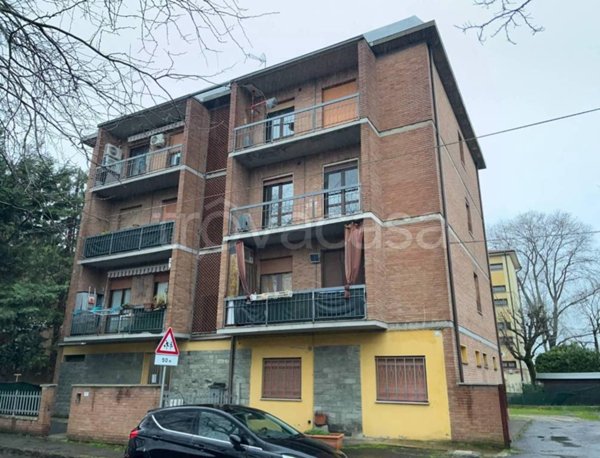 appartamento in vendita a Modena in zona Villanova