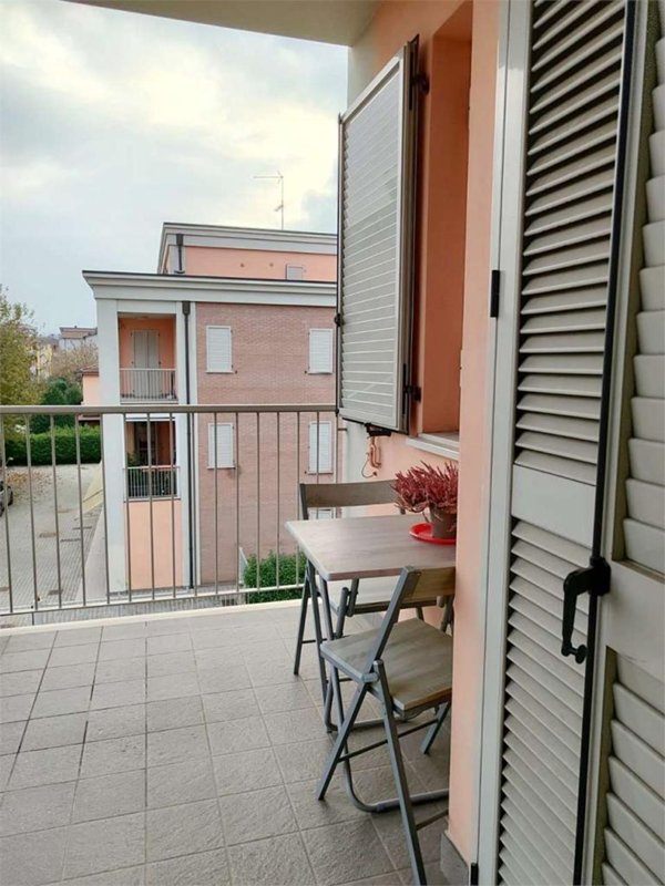 negozio in vendita a Modena in zona Madonnina / Quattro Ville