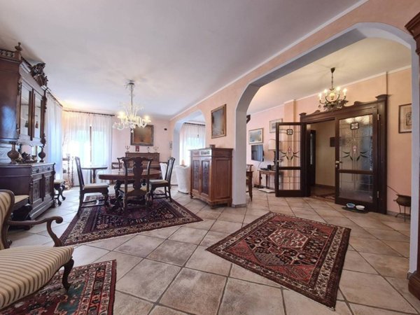 appartamento in vendita a Modena in zona Vaciglio