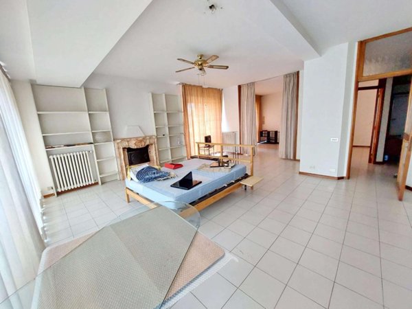 casa indipendente in vendita a Modena in zona Madonnina / Quattro Ville
