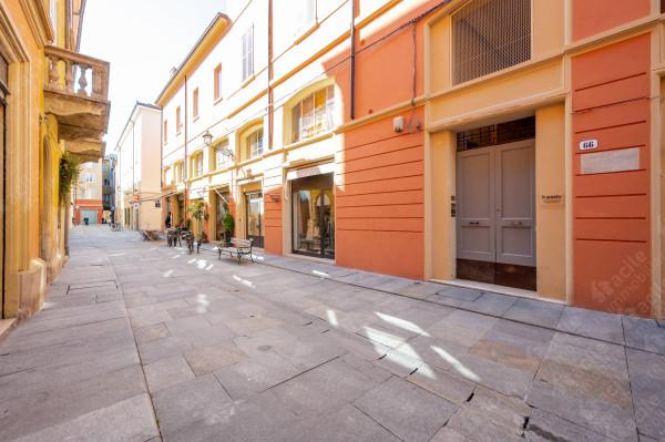 appartamento in vendita a Modena in zona Centro Storico