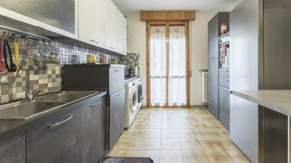 appartamento in vendita a Modena in zona Lesignana