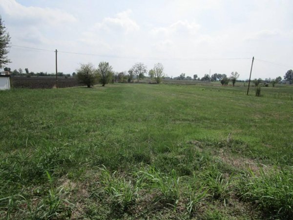 terreno agricolo in vendita a Modena in zona Cittanova
