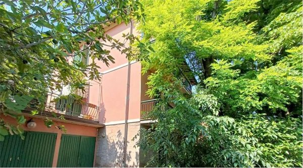 appartamento in vendita a Modena in zona Madonnina / Quattro Ville