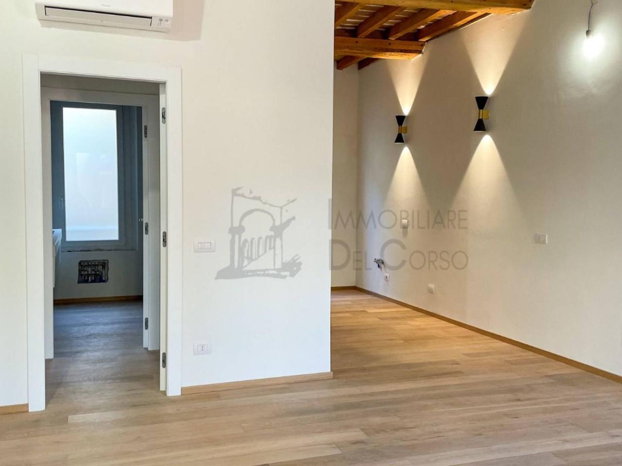 appartamento in vendita a Modena in zona Centro Storico