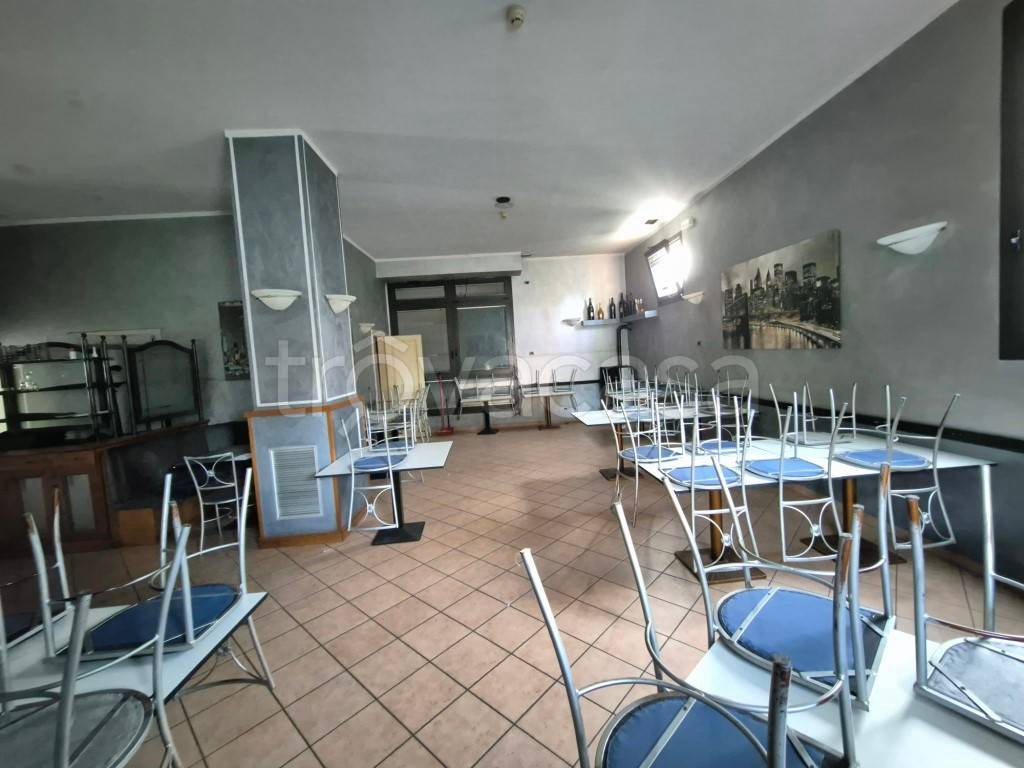 negozio in vendita a Modena in zona San Cataldo