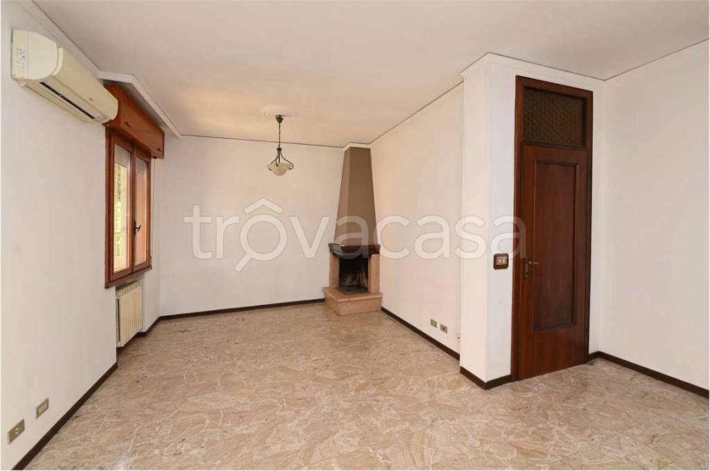 casa indipendente in vendita a Modena in zona San Cataldo