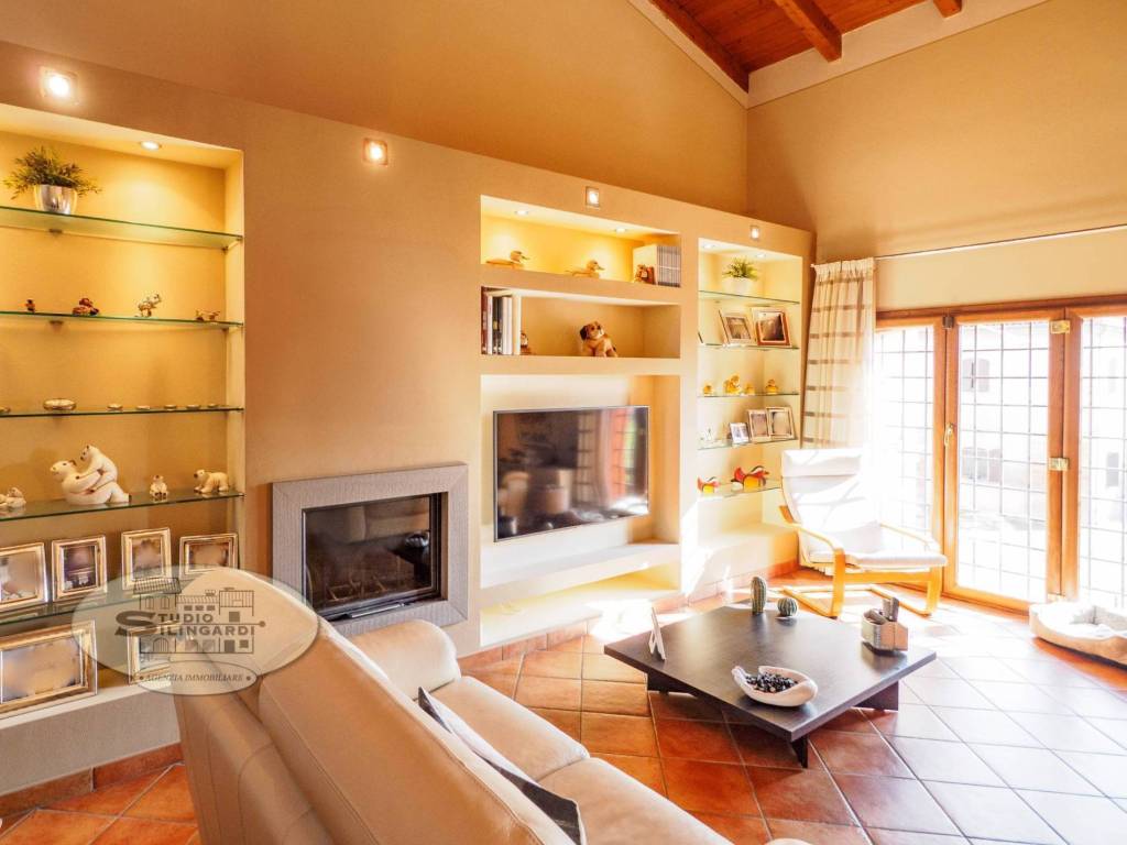 casa indipendente in vendita a Modena in zona Baggiovara