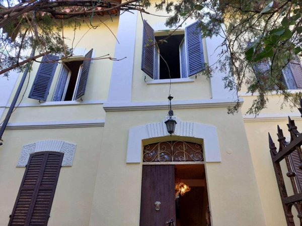 casa indipendente in vendita a Modena in zona San Faustino