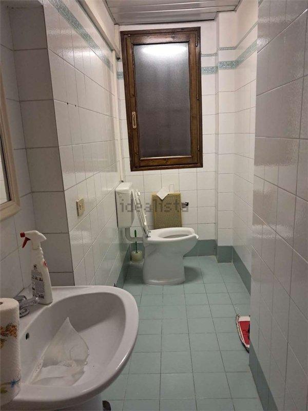 ufficio in vendita a Modena in zona San Damaso