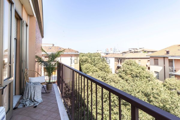 appartamento in vendita a Modena in zona San Lazzaro / Modena Est