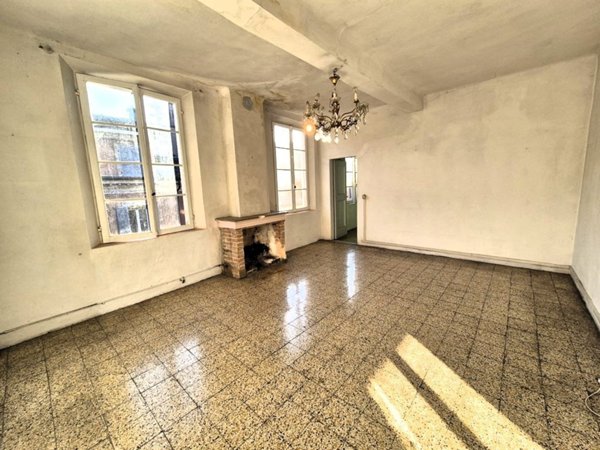 appartamento in vendita a Modena in zona Centro Storico